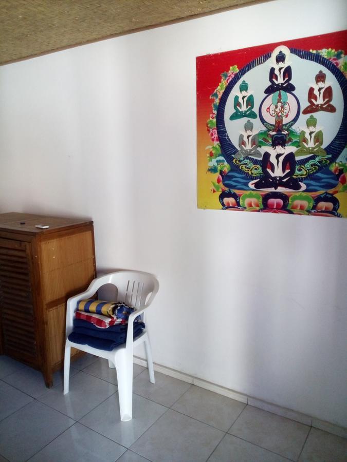 Izaac'S Bed & Breakfast Lovina Esterno foto