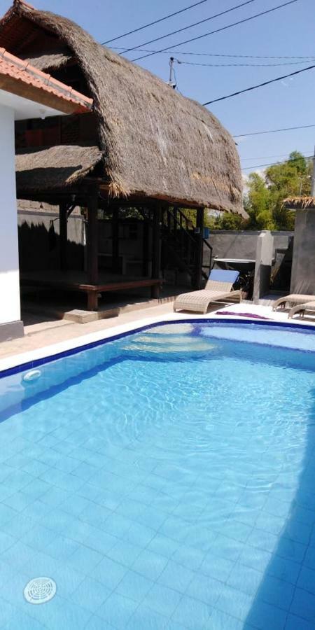 Izaac'S Bed & Breakfast Lovina Esterno foto